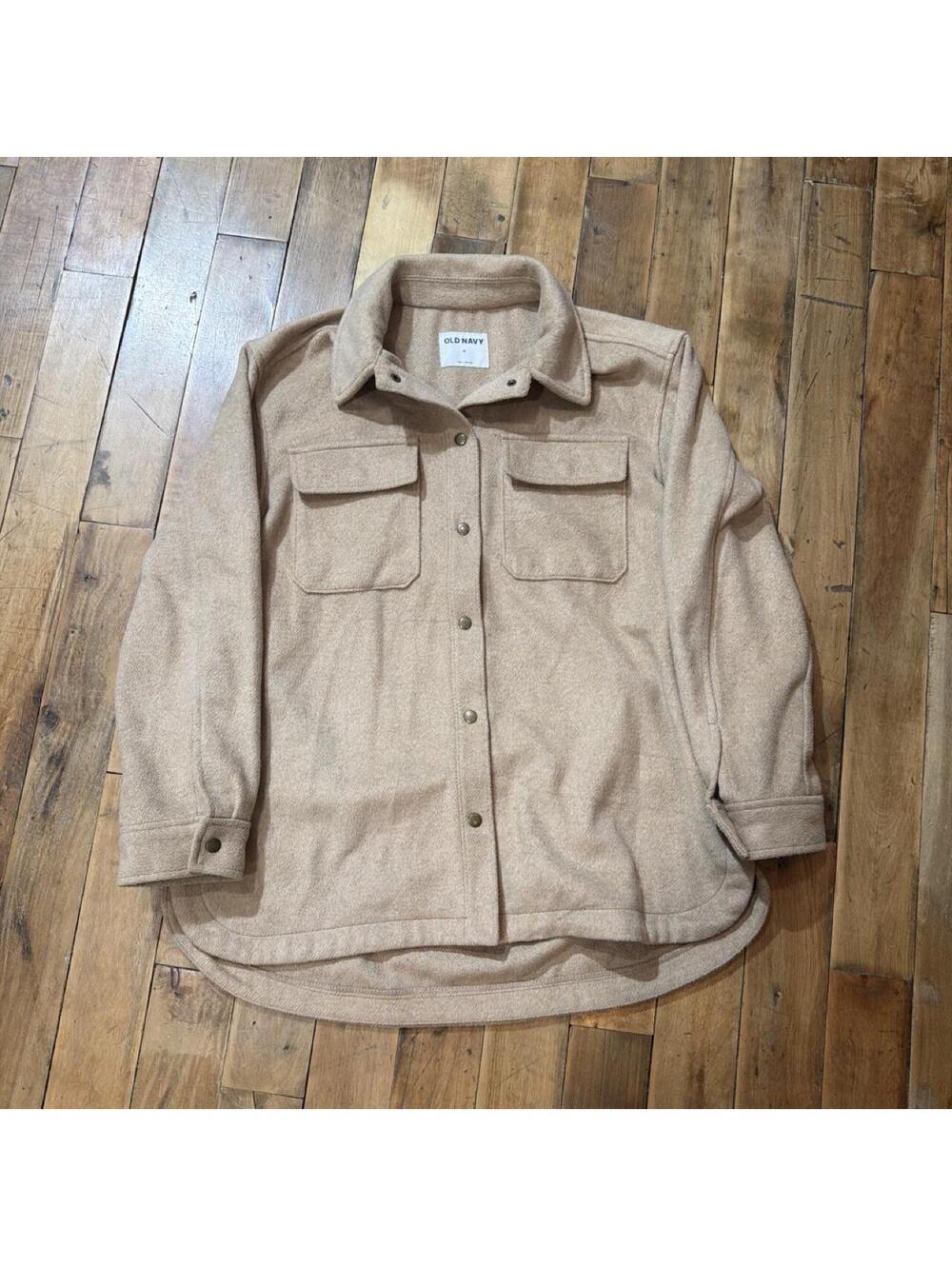 Old Navy Women's Tan and Cream Shirt